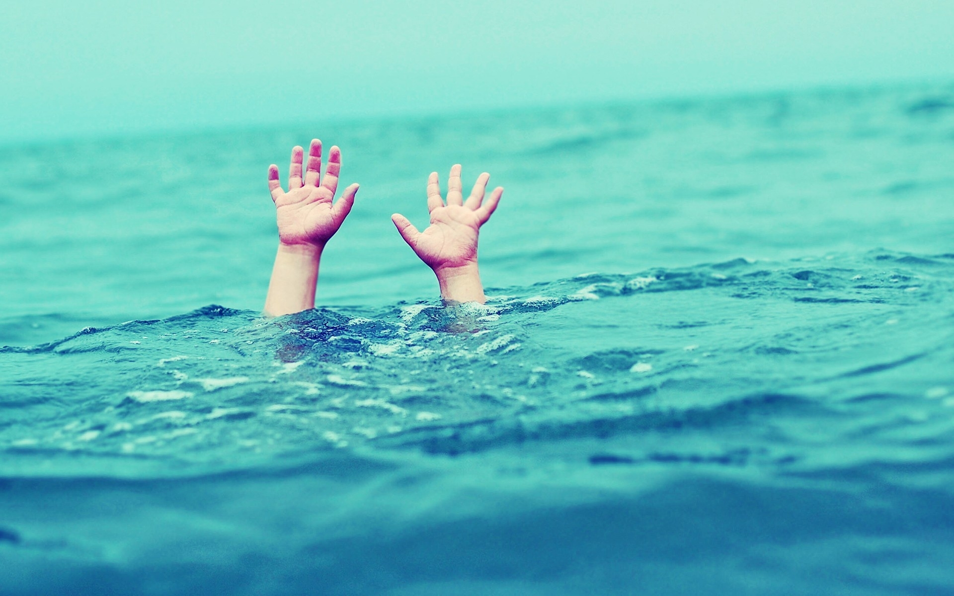 child-drowning_1457502412